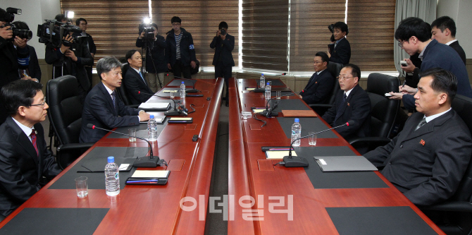 [포토]제1차 남북 당국회담