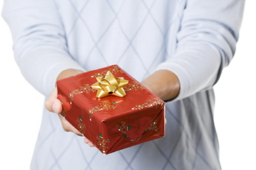 연말연시 맞아 종합선물세트 인기…추천 선물 1위는 ‘건강’