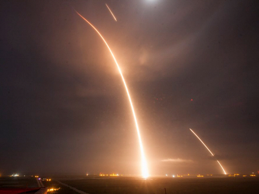 아이언맨도 로켓 회수 성공‥우주 개발 서막 열렸다