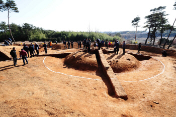 매장문화재 발굴 현장에 국민 발걸음 이어졌다