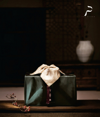 더플라자, 셰프·소믈리에가 엄선한 설 선물세트 선보여