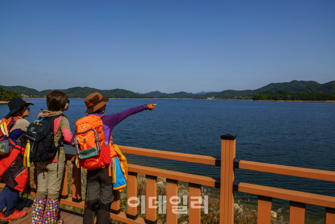 [포토] 유유히 대청호반을 거닐다...대청호오백리길