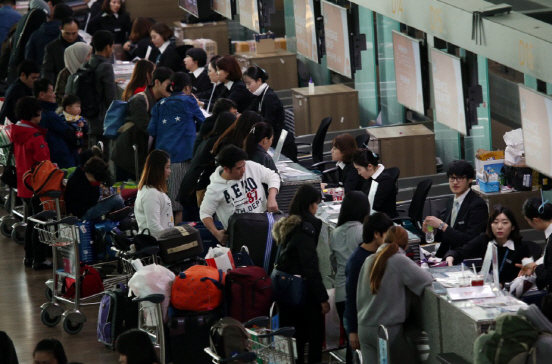 설 연휴 국내 공항 이용객 125만명..전년比 4.1%↑