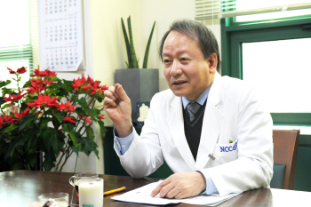 이강현 국립암센터 원장 “암은 정복 가능한 질병”