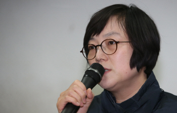‘종북 콘서트 논란’ 황선 전 민노당 부대변인, 1심서 집유(종합)