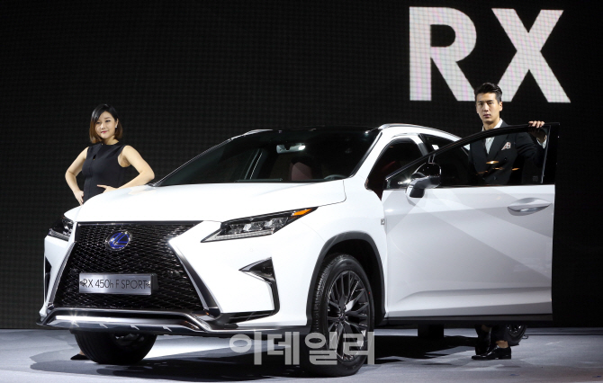 [포토]렉서스코리아, 'RX이면서 RX를 뛰어넘는다'