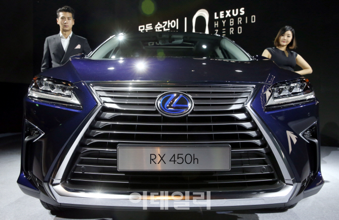 [포토]렉서스, '2016 New Generation RX'의 웅장한 앞모습