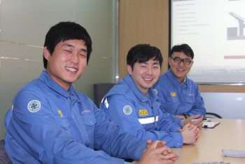 포스코 소속 엔지니어, 최저가 철강생산 경연대회서 아시아지역 우승