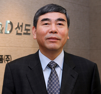 이관순 한미약품 사장 "글로벌제약사와 똑같은 방식으론 안된다"