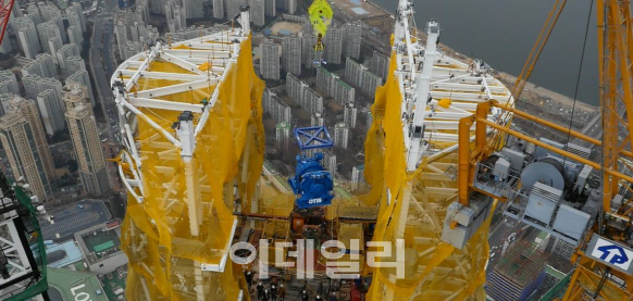 [포토]"1분안에 121층까지" 496m 세계 최장 길이 엘리베이터