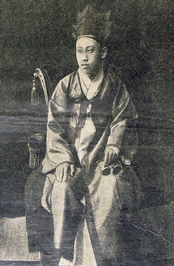 '창씨개명 거부' 의친왕 젊은시절 사진 공개