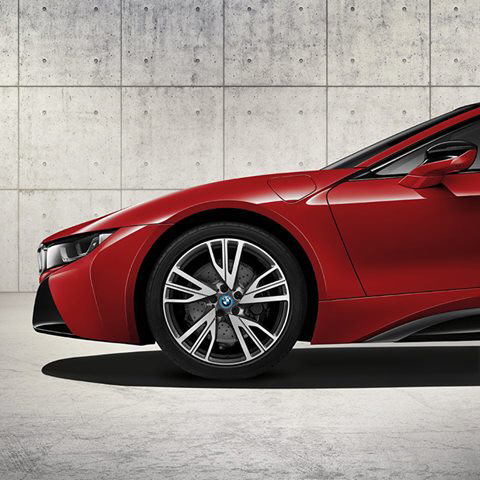 BMW 'i8 프로토닉 레드 스페셜 에디션', 타이어 힐                                                                                                                                         