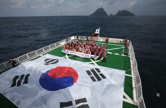 제97주년 3·1절, 독도 인근 해상서 `대한독립 만세` 울려 퍼져