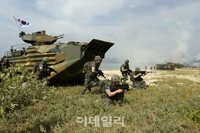 국방부, 軍 복무자 대학 학점인정제 추진..최대 6학점까지