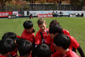 "다문화·일반 자녀 함께", FC서울 유소년 축구교실