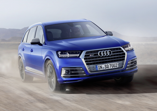 아우디, 고성능 SUV 'SQ7 TDI' 선봬…435마력에 제로백 4.8초