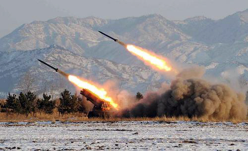 北 동해상 미사일 2발 발사, 한미연합 훈련 대응 '무력시위'