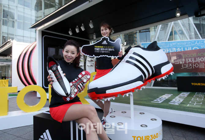 [포토]'투어 360 보아 부스트' 팝업 스토어 '구경오세요~'