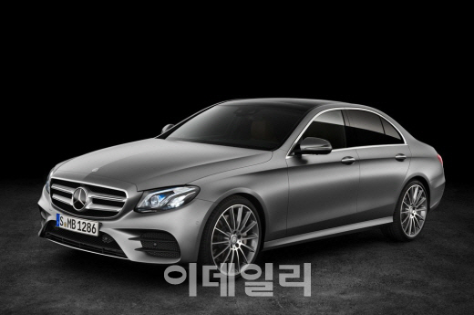 벤츠 E클래스· BMW 5시리즈 '최대 1200만원' 할인전쟁