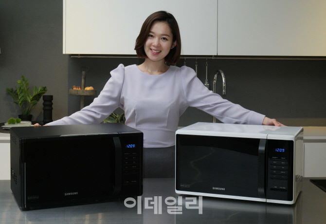 [포토]삼성 전자레인지 ' 99.9%의 항균효과 ~'