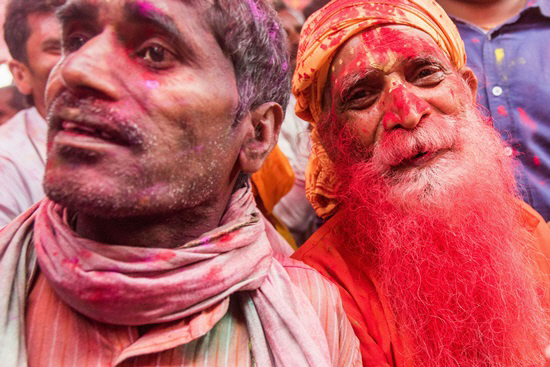 세계에서 가장 화려한 축제, 인도 `홀리 페스티벌` 개최