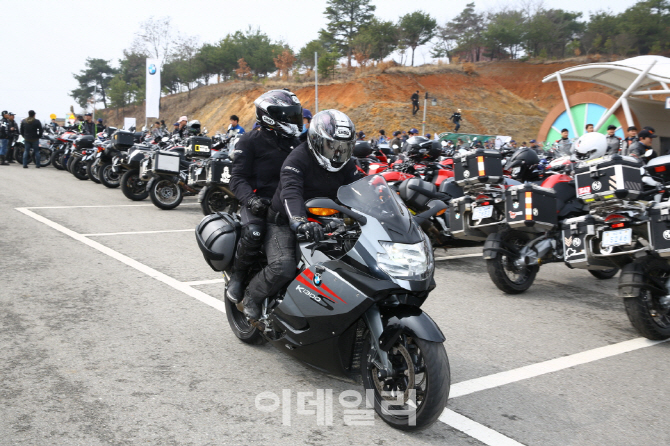 “라이딩 시즌이 왔다” BMW 모토라드 시즌 오프팅 투어 개최