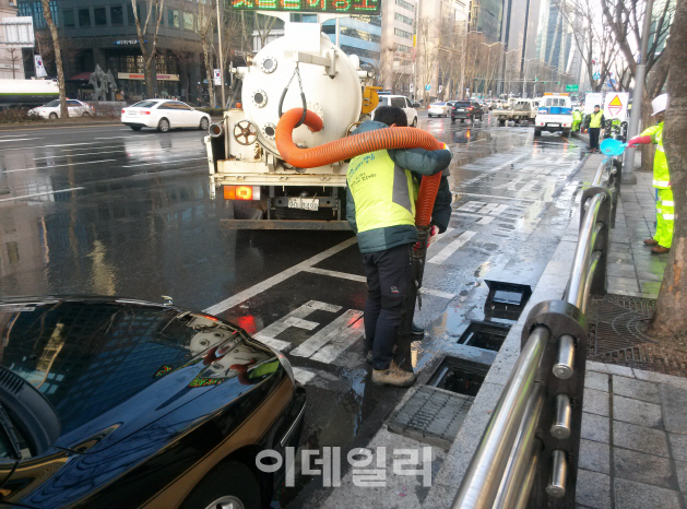 [동네방네]강남구, 봄맞이 대청소 나서