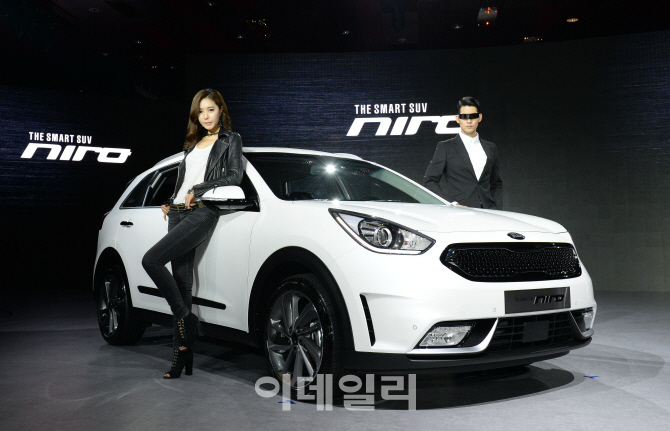 기아차 친환경 소형 SUV '니로' 출시, 연비 19.5km/ℓ                                                                                                                                      