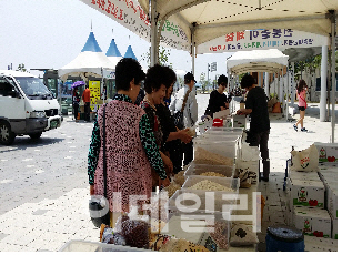 인천 정서진서 주말마다 농산물 직거래 장터 열어