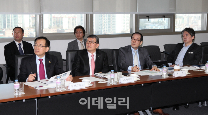 스테인리스업계, 신수요 창출에 총력..한중일 세미나 개최