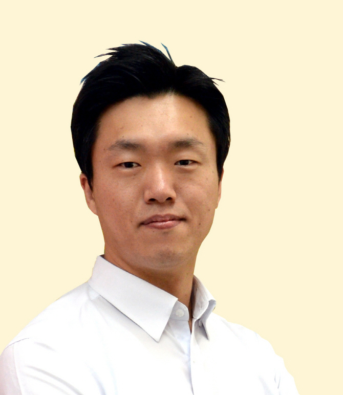 “투명하고 휘어지는 디스플레이 제조기술, 3년내 상용화”