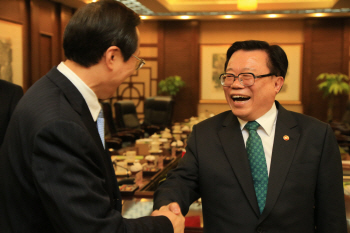 삼계탕 중국 수출 상반기 개시..AI 해소가 관건