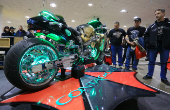2016 토론토 국제 모터사이클 박람회 `관심 집중`
