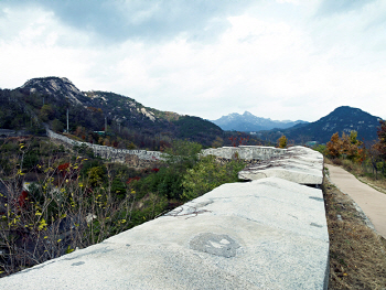 '성곽 보존 관리' 복원보다 현상 유지