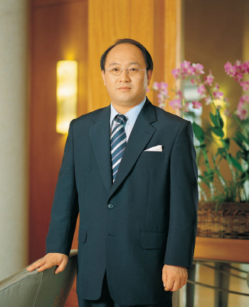 더 디자이너스 프리미어, 백홍렬 대표이사 임명