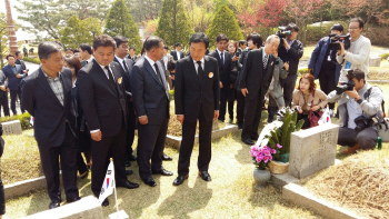 손학규 "4·13 총선은 4·19 혁명의 DNA가 드러난 선거"