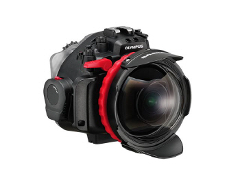 올림푸스 “렌즈 포트 교체로 심해사진 촬영하세요”
