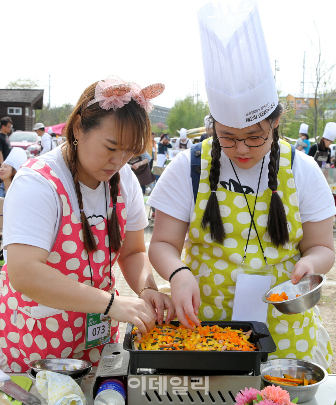 [포토]나만의 레시피 선보이는 참가자들
