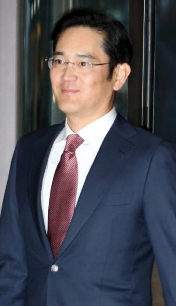 이재용 부회장, '갤S7' 조기출시 승부수.. 1분기 어닝 서프라이즈                                                                                                                                 