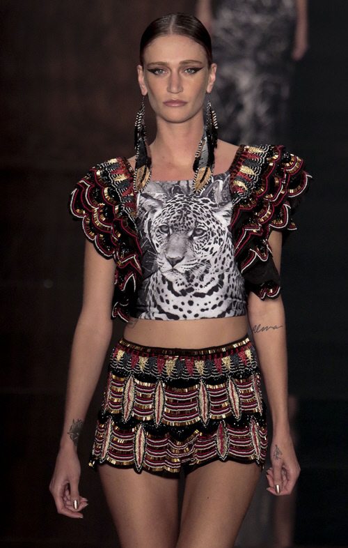 브라질 패션위크, 평상복으로도 활용 가능해 `눈길`                                                                                                                                                  