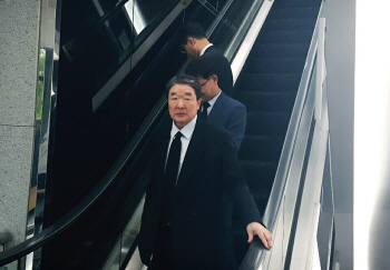 ‘구태회 회장 조문’ 구본준 LG 부회장 “검토 중인 M&A 없다”