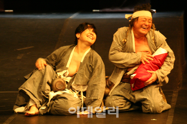 "목 빠지게 기다렸다"…오랜만에 만나는 '전설들'