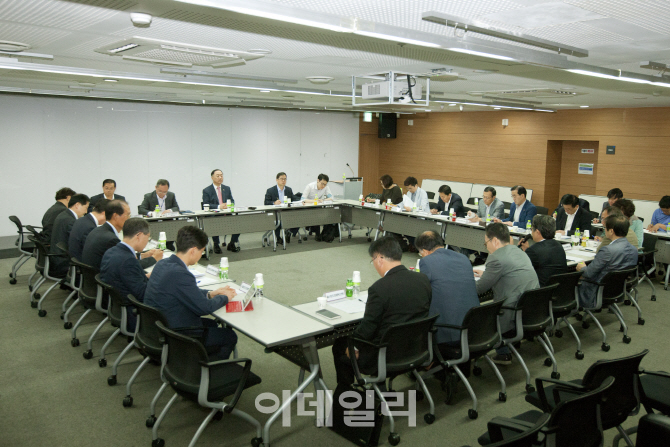 [포토]미래부, '창조경제혁신센터장 간담회' 개최-4