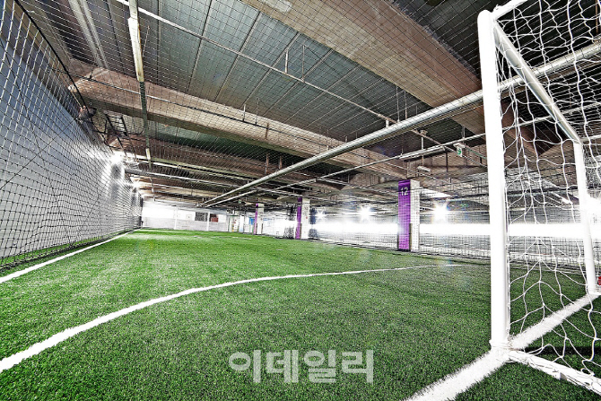[포토]홈플러스, HM스포츠와 손잡고 서수원점 풋살파크 오픈-4
