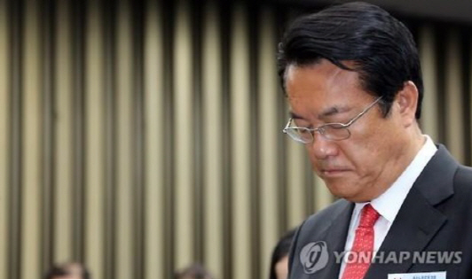 與, 계파戰 부른 설문조사…‘꼼수 혁신위’ 논란