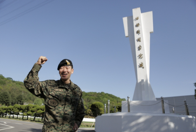 UN에 봉급 모아 1000만 원 기부한 특전사 김요섭 하사