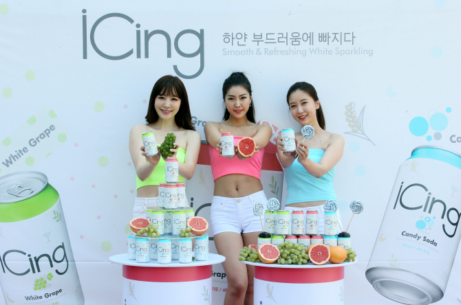 [포토]국순당, '아이싱 청포도'와 '캔디소다' 출시!