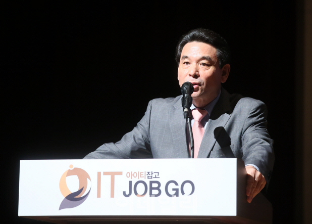 [IT Job Go]"외국어 못해 외국계 입사..역발상으로 취업난 넘어야"