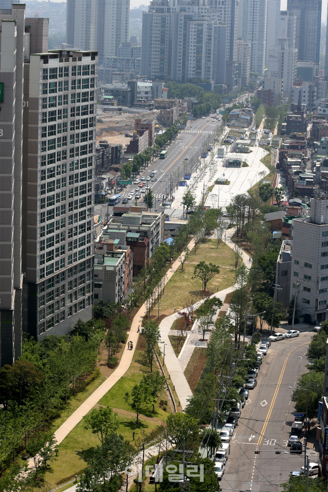 [포토]공원으로 재탄생한 경의선 폐철로