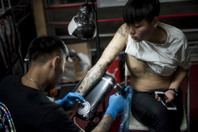  `멋있게 그려주세요`                                                                                                                                                                              